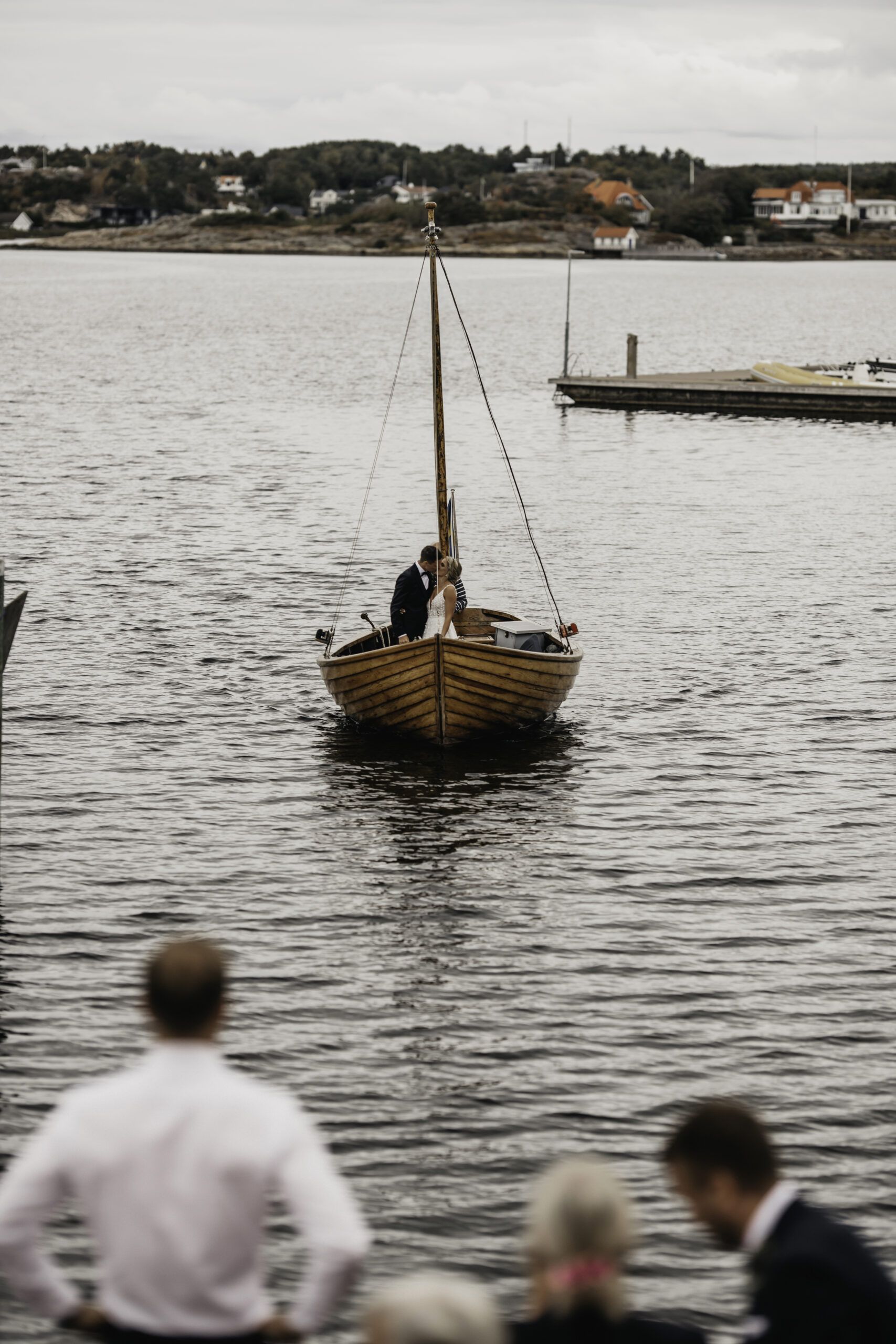 En ring som tas på på fingret